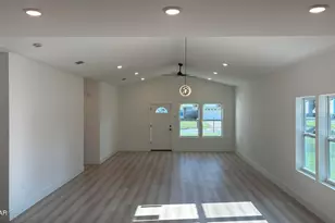 4126 Russell Ln, Panama City, FL 32404 - Photo 7