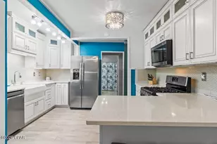 605 10th St, Port Saint Joe, FL 32456 - Photo 31