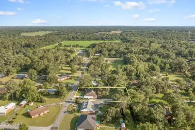5379 College Drive, Graceville, FL 32440 - Photo 3