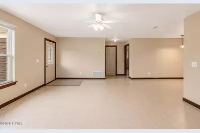 2831 Maulden Road, Southport, FL 32409 - Photo 9