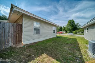 1807 Ulmer Ln, Chipley, FL 32428 - Photo 23