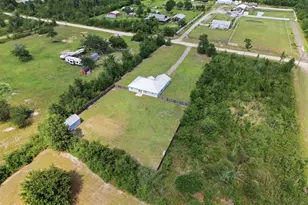 8017 Bluebird Ln, Youngstown, FL 32466 - Photo 33