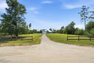 8017 Bluebird Ln, Youngstown, FL 32466 - Photo 19