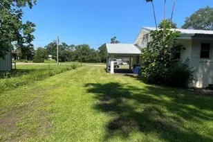 16875 NW Maple St, Blountstown, FL 32424 - Photo 7