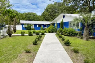 2233 Pate Pond Rd, Caryville, FL 32427 - Photo 3
