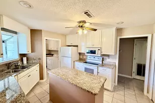 2816 Jackson Bluff Rd, Marianna, FL 32446 - Photo 13