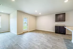 144 Spikes Cir, Southport, FL 32409 - Photo 15