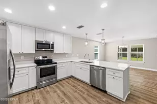 1003 W 12th Ct, Panama City, FL 32401 - Photo 15