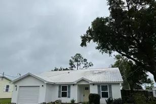 1003 W 12th Ct, Panama City, FL 32401 - Photo 3