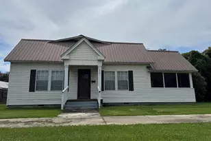 2941 Jefferson St, Marianna, FL 32446 - Photo 3