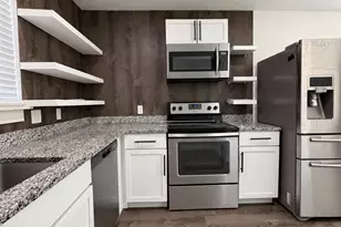 601 E 4th Ct, Panama City, FL 32401 - Photo 5
