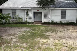 5295 Cliff St, Graceville, FL 32440 - Photo 1