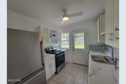 1010 E 2nd Place, Panama City, FL 32401 - Photo 11