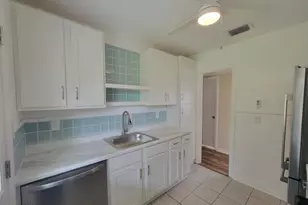 1010 E 2nd Pl, Panama City, FL 32401 - Photo 13