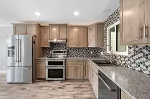 1319 Capri Dr, Panama City, FL 32405 - Photo 17
