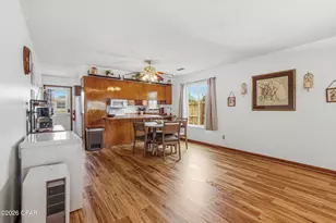 911 Bradley Cir, Lynn Haven, FL 32444 - Photo 3
