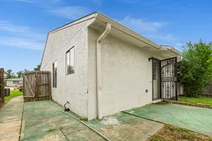 911 Bradley Cir, Lynn Haven, FL 32444 - Photo 27