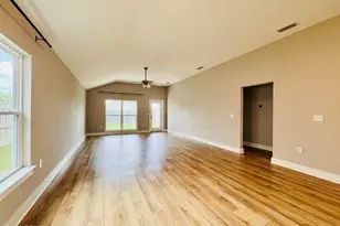 290 Bayou Bend Ln, Callaway, FL 32404 - Photo 5