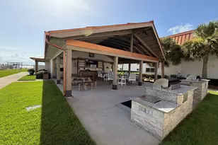 2100 W Beach Dr, Panama City, FL 32401 - Photo 27