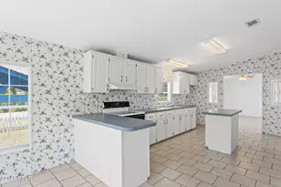 1227 S Katherine Ave, Panama City, FL 32404 - Photo 7