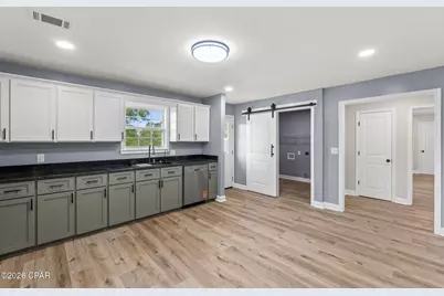 1025 Edison Avenue, Alford, FL 32420 - Photo 15