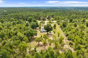 1025 Edison Ave, Alford, FL 32420 - Photo 5