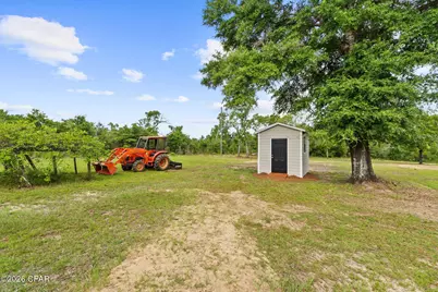 1025 Edison Avenue, Alford, FL 32420 - Photo 31