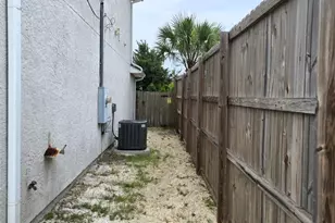 5720 Beach Dr, Panama City, FL 32408 - Photo 15
