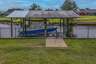 1413 N Bay Dr, Lynn Haven, FL 32444 - Photo 53