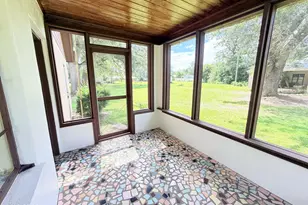 2046 Finley Ave, Grand Ridge, FL 32442 - Photo 5