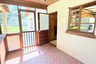 2046 Finley Ave, Grand Ridge, FL 32442 - Photo 15