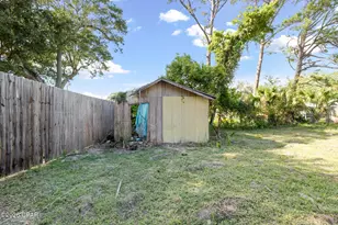 4002 W 17th St, Panama City, FL 32401 - Photo 17