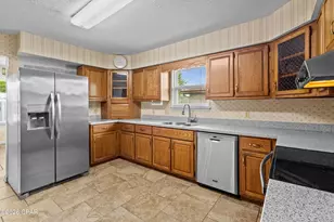 1310 E 8th St, Lynn Haven, FL 32444 - Photo 17