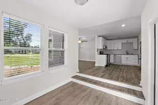 1303 E 2nd Ct, Panama City, FL 32401 - Photo 11