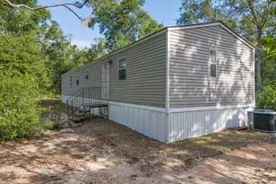 3382 Lakeshore Dr, Chipley, FL 32428 - Photo 17