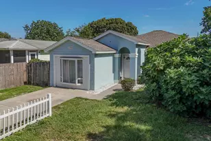 21506 Dolphin Ave, Panama City Beach, FL 32413 - Photo 3