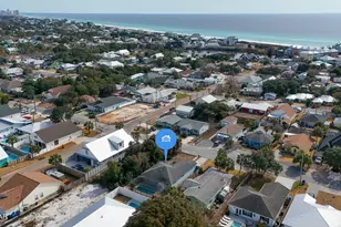 21506 Dolphin Ave, Panama City Beach, FL 32413 - Photo 27
