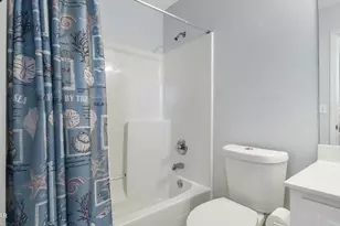21506 Dolphin Ave, Panama City Beach, FL 32413 - Photo 23