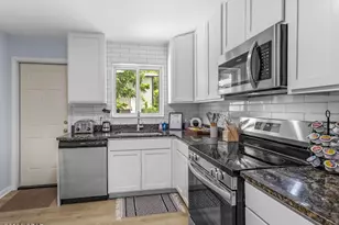 709 W 5th St, Lynn Haven, FL 32444 - Photo 5