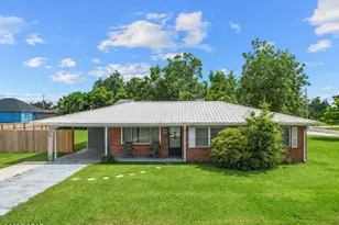 709 W 5th St, Lynn Haven, FL 32444 - Photo 1