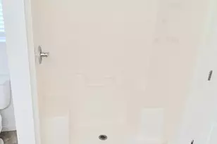 807 E 24th St, Lynn Haven, FL 32444 - Photo 21