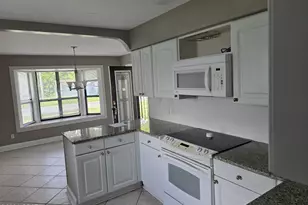 3625 E Ohenry Dr, Panama City, FL 32408 - Photo 7