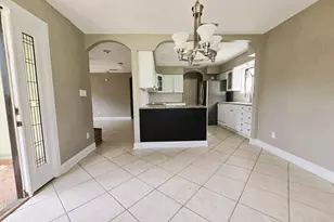 3625 E Ohenry Dr, Panama City, FL 32408 - Photo 3