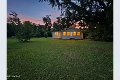 6915 Oak Street, Grand Ridge, FL 32442 - Photo 1