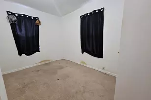 6915 Oak St, Grand Ridge, FL 32442 - Photo 13