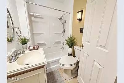 6915 Oak Street, Grand Ridge, FL 32442 - Photo 3
