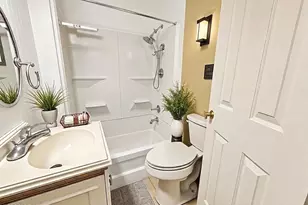 6915 Oak St, Grand Ridge, FL 32442 - Photo 3