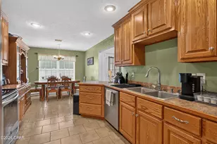 4122 Highland Ave, Chipley, FL 32428 - Photo 9