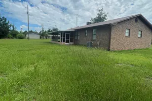 17742 NW Thrasher Ln, Clarksville, FL 32430 - Photo 9