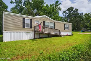 103 Stewart St, Bonifay, FL 32425 - Photo 1